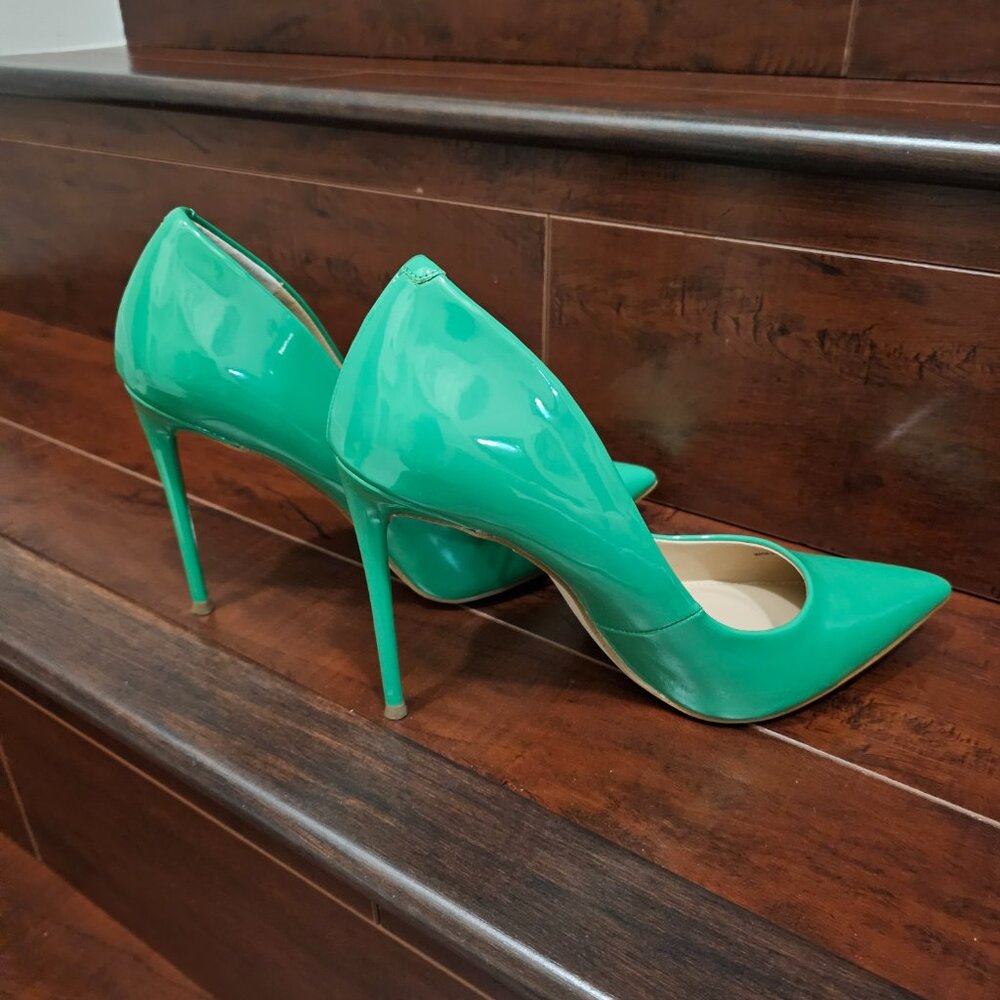 Vala Pumps - Picture 2 of 6